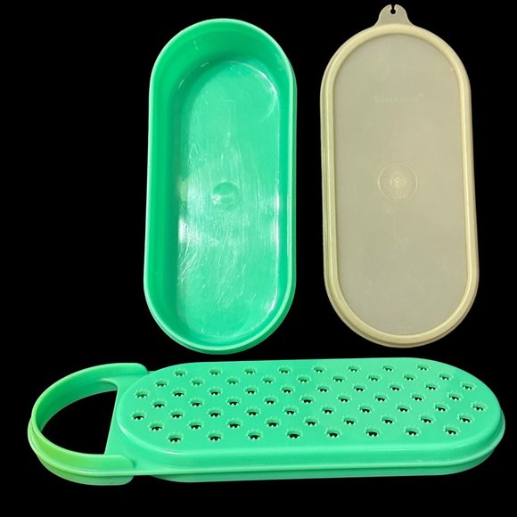 Vintage Tupperware 3 piece cheese grater container grater and lid - Picture 1 of 7